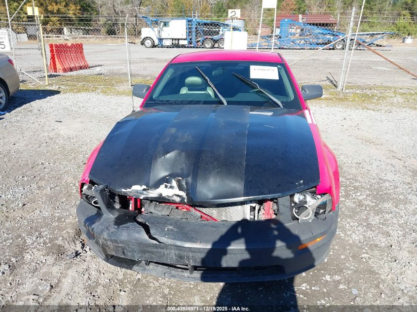 2005 Ford Mustang Gt Deluxe/Gt Premium VIN: 1ZVFT82H355144314 Lot: 43986971