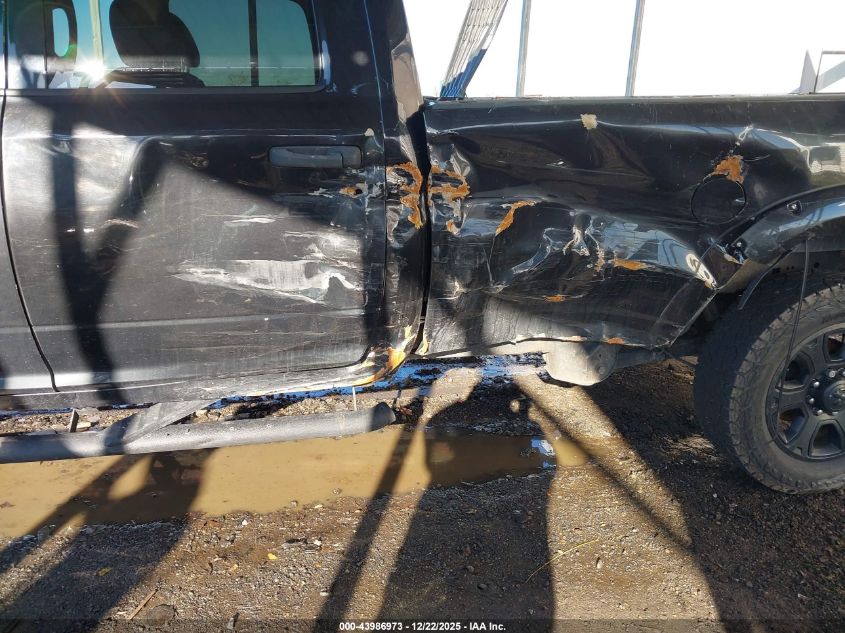 2017 Ram 2500 Tradesman 4X4 8' Box VIN: 3C6UR5HJ0HG501809 Lot: 43986973