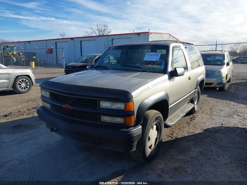 1999 Chevrolet Tahoe VIN: 3GNEK18R2XG182385 Lot: 43987010