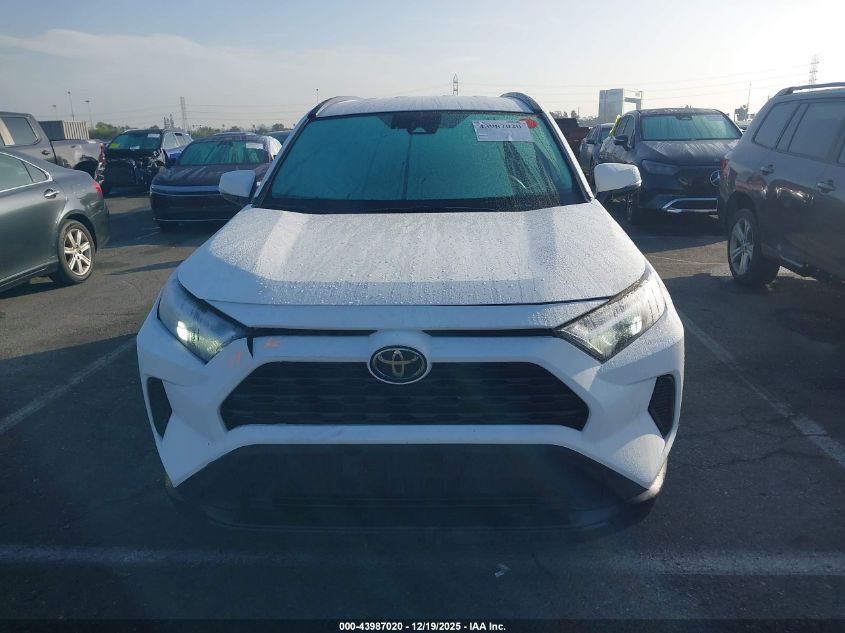 2024 Toyota Rav4 Xle VIN: 2T3P1RFV6RC427146 Lot: 43987020