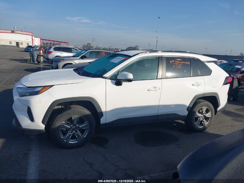 2024 Toyota Rav4 Xle VIN: 2T3P1RFV6RC427146 Lot: 43987020