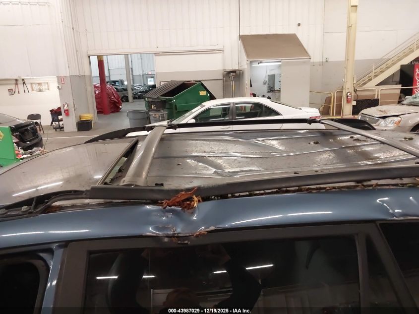 2007 Toyota Rav4 Limited V6 VIN: JTMBK31V076014003 Lot: 43987029