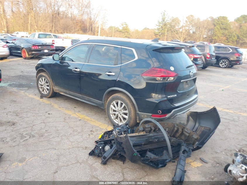 2018 Nissan Rogue Sv