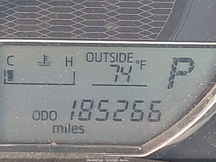 2015 Toyota Corolla L VIN: 5YFBURHE8FP230028 Lot: 43987200