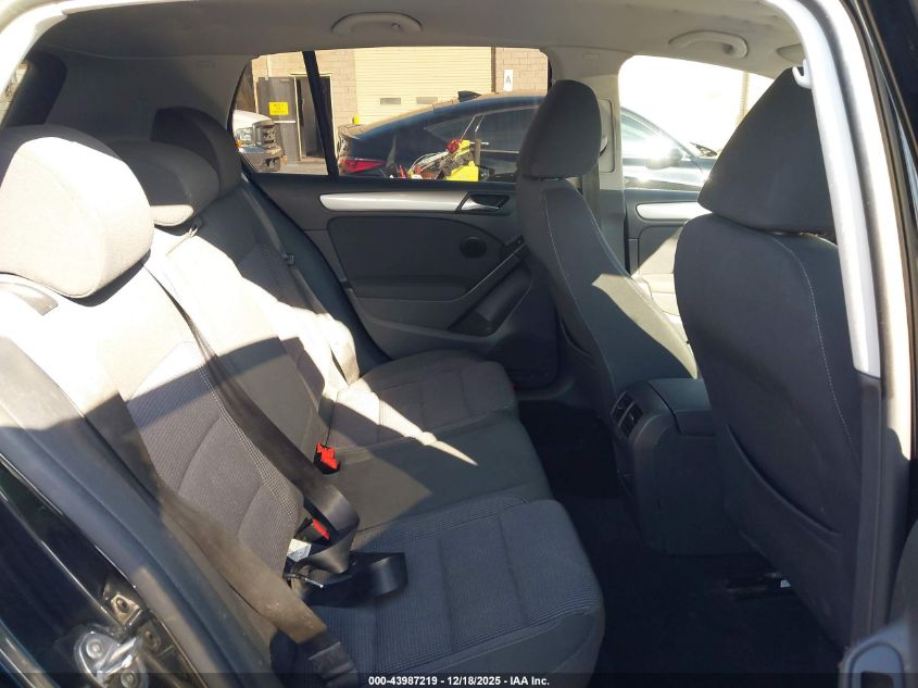 2013 Volkswagen Golf 2.5L 4-Door VIN: WVWDB7AJ3DW139005 Lot: 43987219