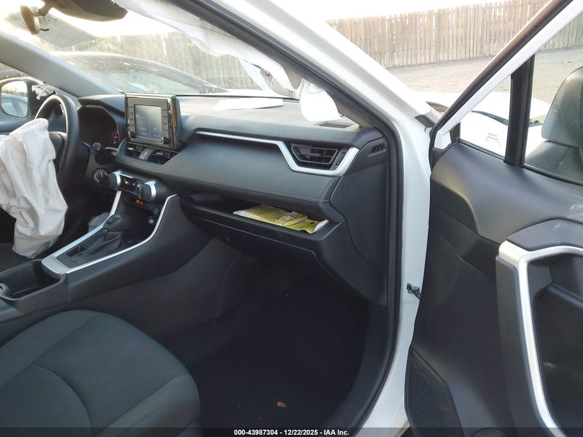 2022 TOYOTA RAV4 2.5L I-4 DI, DOHC, V(VIN: 2T3F1RFV5NC273552