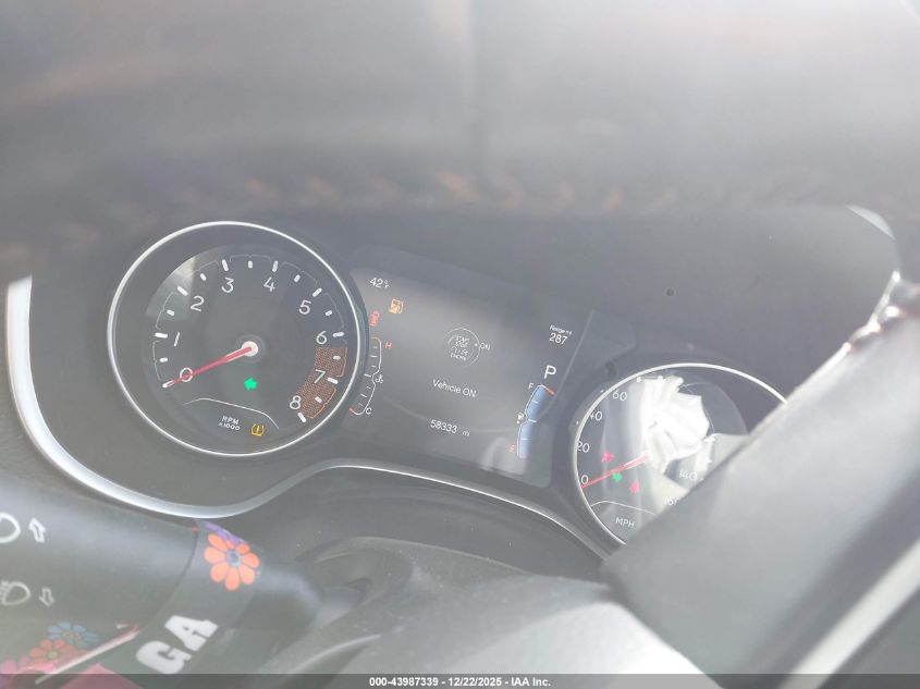 2018 Jeep Compass Limited 4X4 VIN: 3C4NJDCB4JT245752 Lot: 43987339