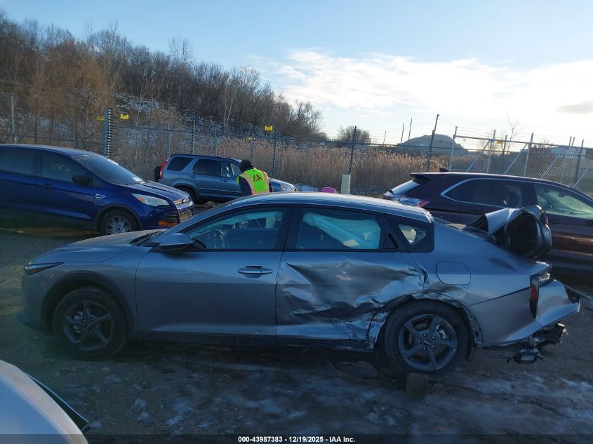 2025 Kia K4 Lxs VIN: 3KPFT4DE4SE194282 Lot: 43987383