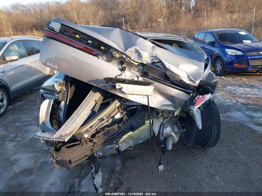 2025 Kia K4 Lxs VIN: 3KPFT4DE4SE194282 Lot: 43987383