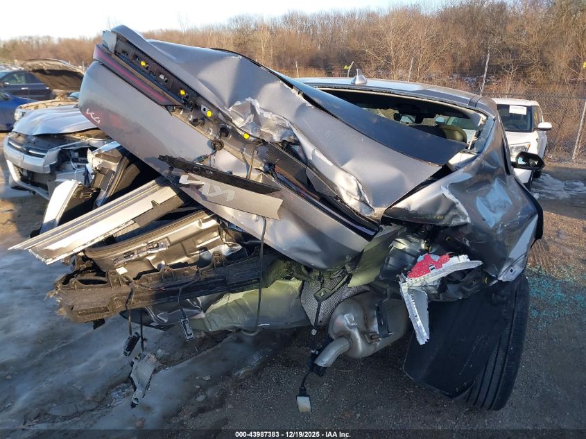 2025 Kia K4 Lxs VIN: 3KPFT4DE4SE194282 Lot: 43987383