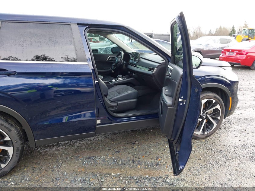 2022 Mitsubishi Outlander Black Edition S-Awc/Se 2.5 S-Awc/Se Launch Edition S-Awc