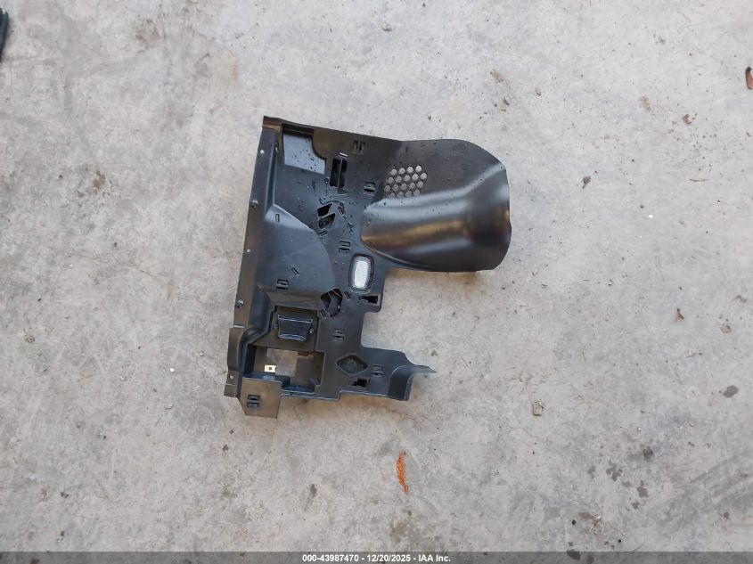 2014 Mercedes-Benz C 300 Sport 4Matic VIN: WDDGF8AB9ER317800 Lot: 43987470