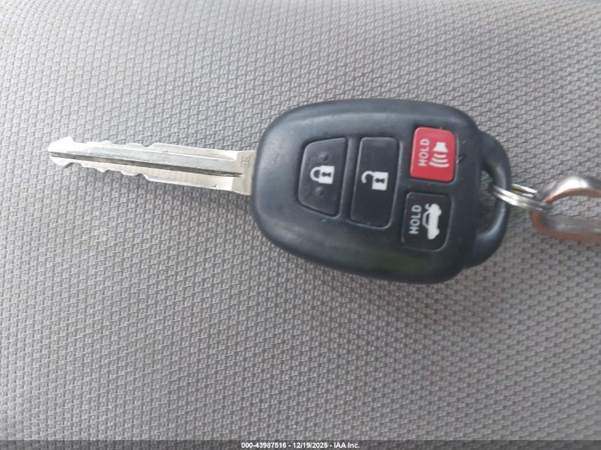 2016 Toyota Corolla Le VIN: 5YFBURHE8GP527205 Lot: 43987516