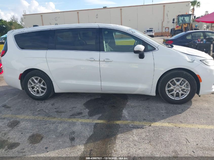 2023 Chrysler Pacifica Touring VIN: 2C4RC1FG4PR559558 Lot: 43987521