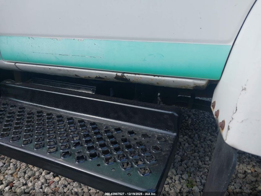 2006 Chevrolet Cc5500 VIN: 1GBE5C1236F423061 Lot: 43987527