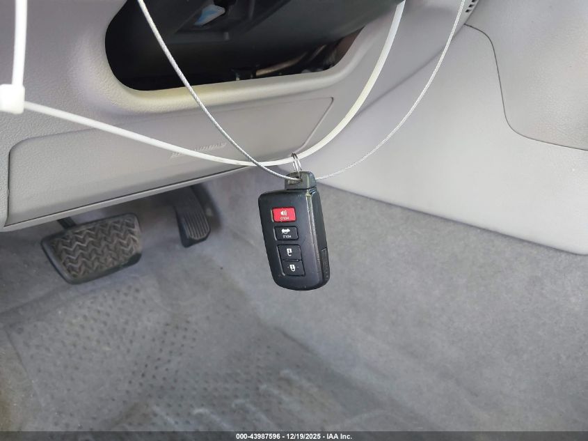 2012 Toyota Camry Hybrid Xle VIN: 4T1BD1FK5CU036710 Lot: 43987596