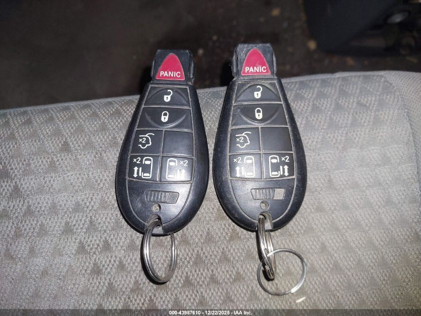 2010 Chrysler Town & Country Touring VIN: 2A4RR5D11AR307076 Lot: 43987610