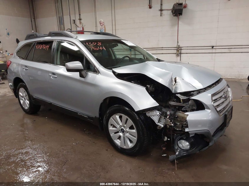 4S4BSACCXF3350141 2015 Subaru Outback 2.5I Premium auction photo 1