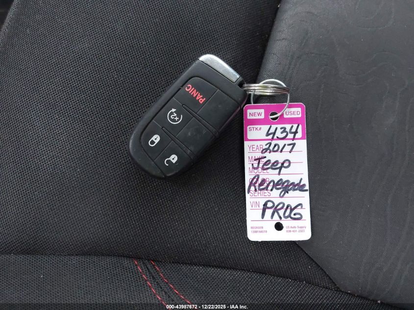 2017 Jeep Renegade Trailhawk 4X4 VIN: ZACCJBCB7HPE98688 Lot: 43987672