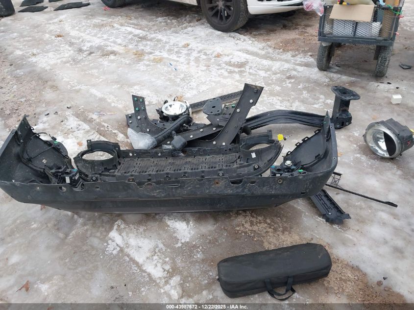 2017 Jeep Renegade Trailhawk 4X4 VIN: ZACCJBCB7HPE98688 Lot: 43987672