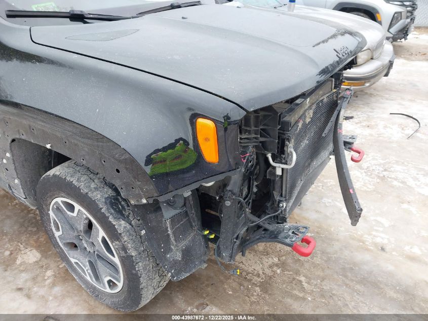 2017 Jeep Renegade Trailhawk 4X4 VIN: ZACCJBCB7HPE98688 Lot: 43987672