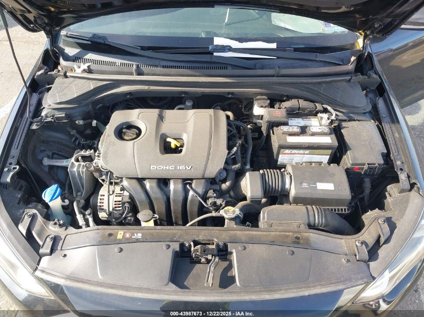 2018 Hyundai Elantra Value Edition VIN: 5NPD84LF3JH262598 Lot: 43987673