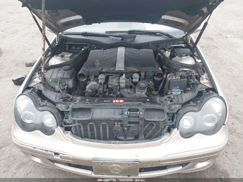 2005 Mercedes-Benz C 240 Luxury 4Matic VIN: WDBRF81J05F670100 Lot: 43987788