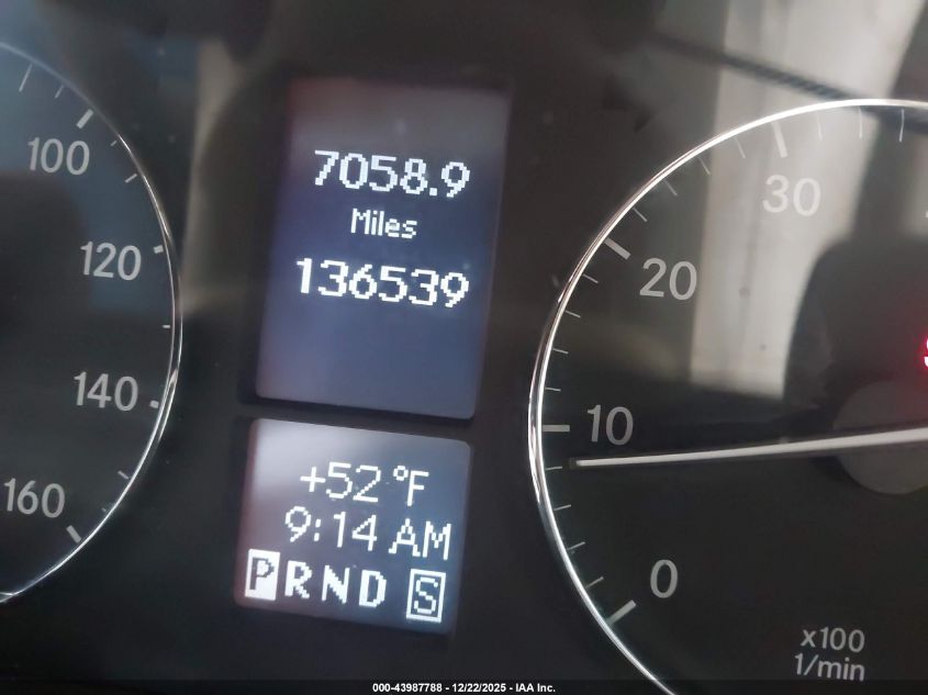 2005 Mercedes-Benz C 240 Luxury 4Matic VIN: WDBRF81J05F670100 Lot: 43987788