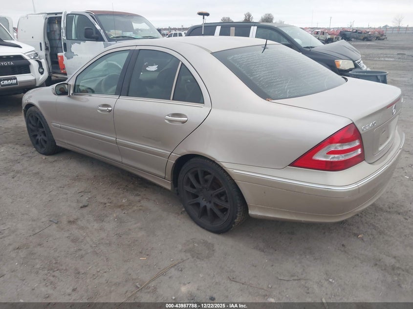 2005 Mercedes-Benz C 240 Luxury 4Matic