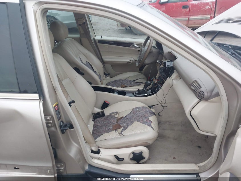 2005 Mercedes-Benz C 240 Luxury 4Matic