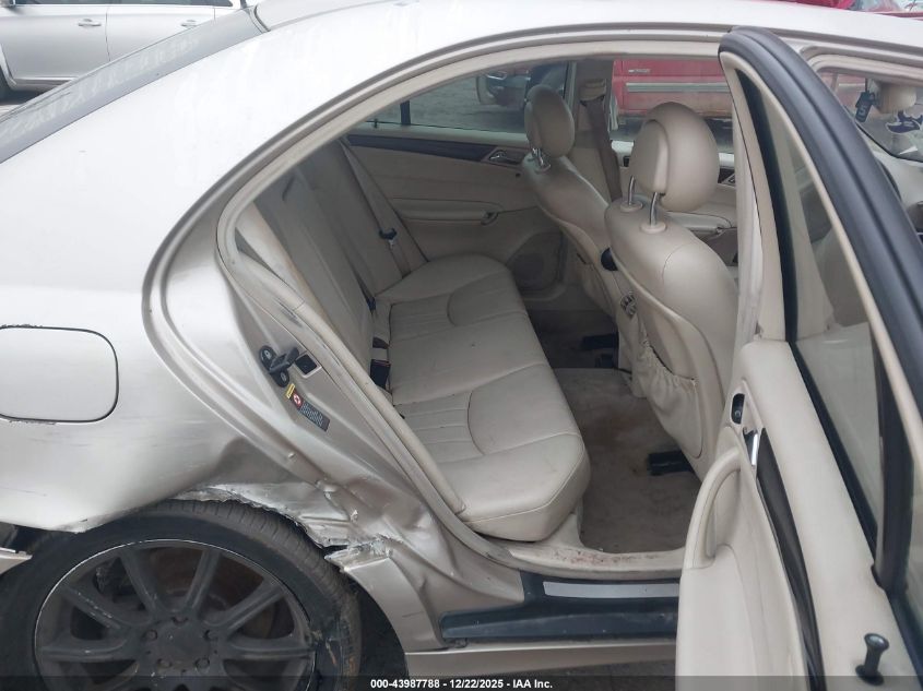 2005 Mercedes-Benz C 240 Luxury 4Matic VIN: WDBRF81J05F670100 Lot: 43987788