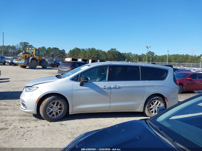 2024 Chrysler Pacifica Touring L VIN: 2C4RC1BG8RR197338 Lot: 43987801