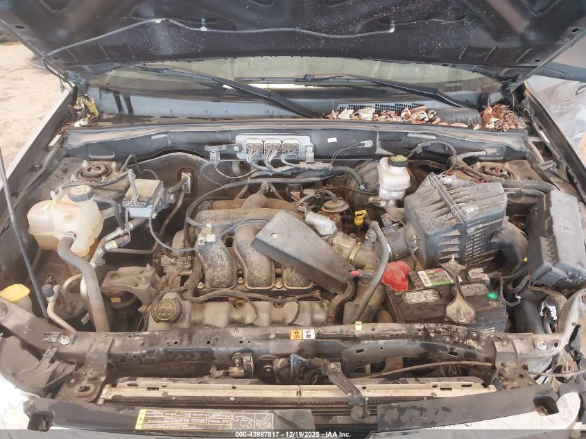 2008 Ford Escape Xlt VIN: 1FMCU93128KB09663 Lot: 43987817