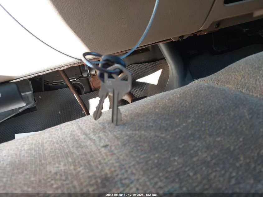 2004 Chevrolet Silverado 1500 VIN: 2GCEC19V541153274 Lot: 43987818