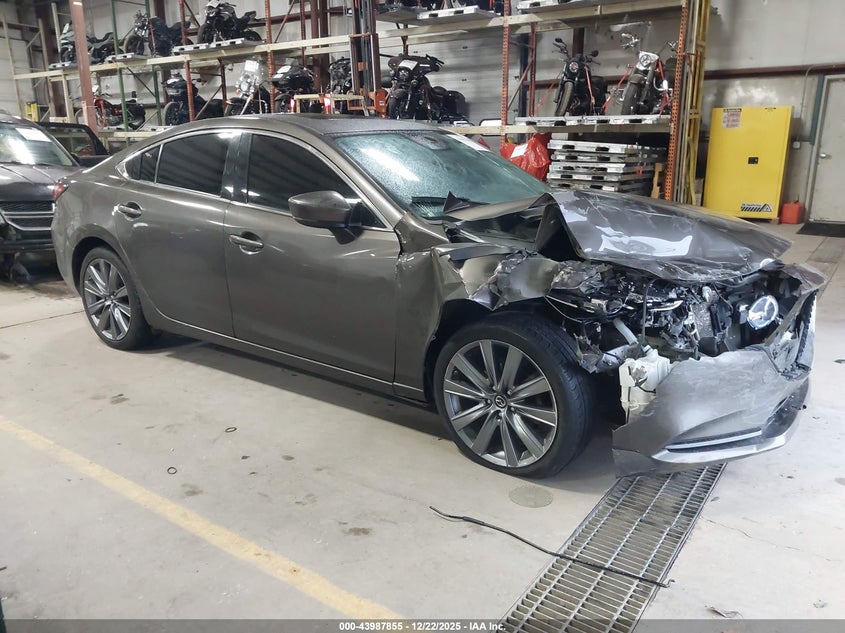 JM1GL1VM2J1307673 2018 Mazda Mazda6 Touring auction photo 1