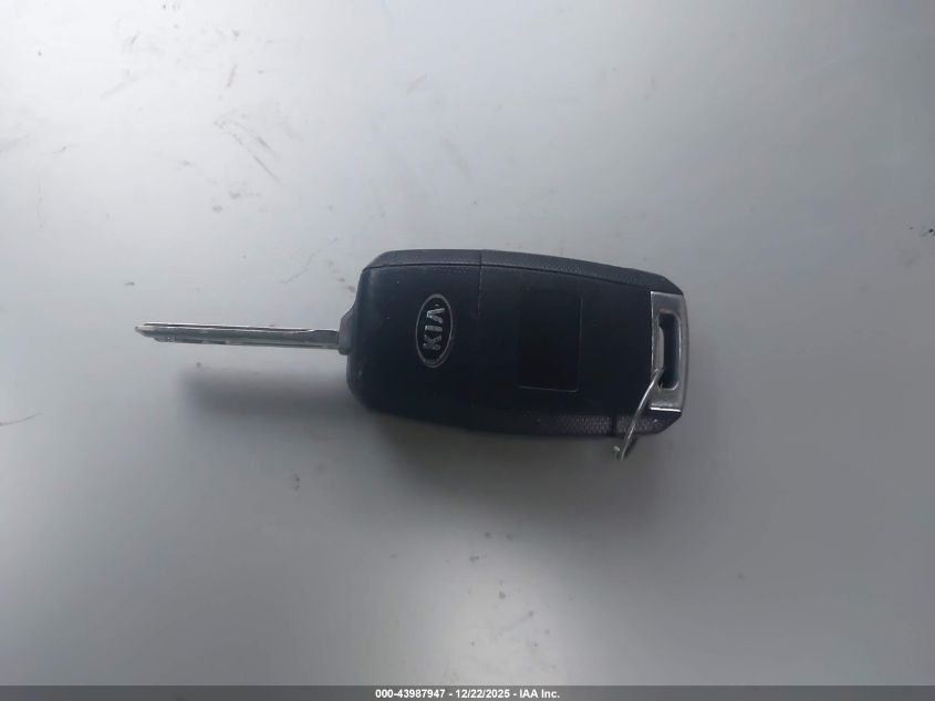 2015 Kia Sedona Lx VIN: KNDMB5C10F6036774 Lot: 43987947