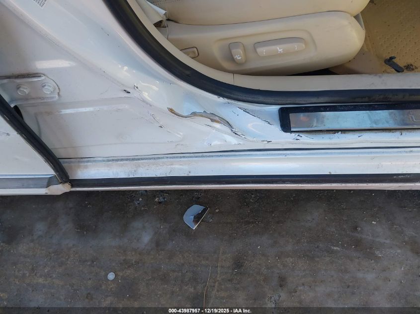 2011 Lexus Es 350 VIN: JTHBK1EG7B2430354 Lot: 43987957