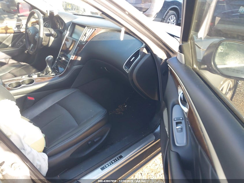 2017 Infiniti Q50 Hybrid