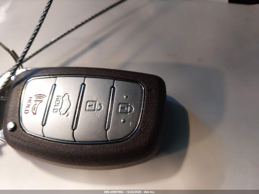 2015 Hyundai Sonata Sport 2.0T VIN: 5NPE34AB4FH228647 Lot: 43987982