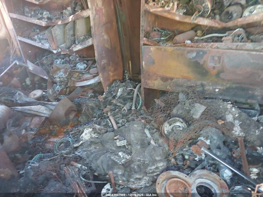 2006 GMC Savana Work Van VIN: 1GTGG29V161150366 Lot: 43987989