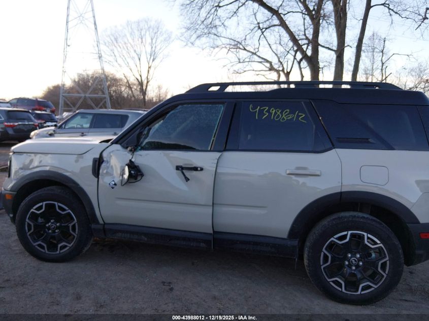 2025 Ford Bronco Sport Outer Banks VIN: 3FMCR9CN2SRE17004 Lot: 43988012