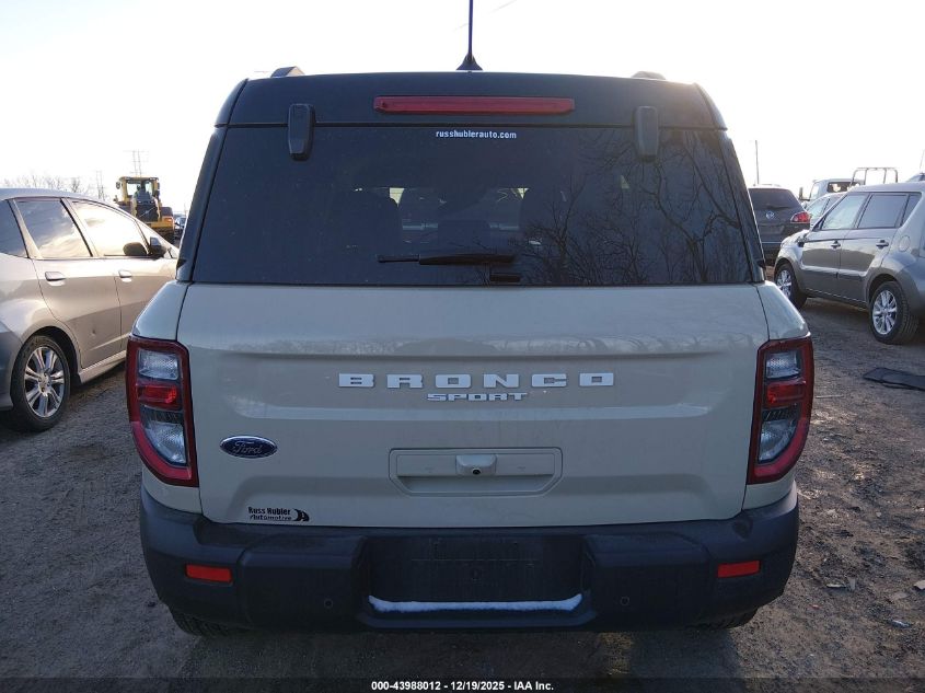 2025 Ford Bronco Sport Outer Banks VIN: 3FMCR9CN2SRE17004 Lot: 43988012