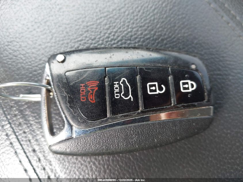 2018 Hyundai Santa Fe Sport 2.4L VIN: 5NMZU3LB8JH064296 Lot: 43988095