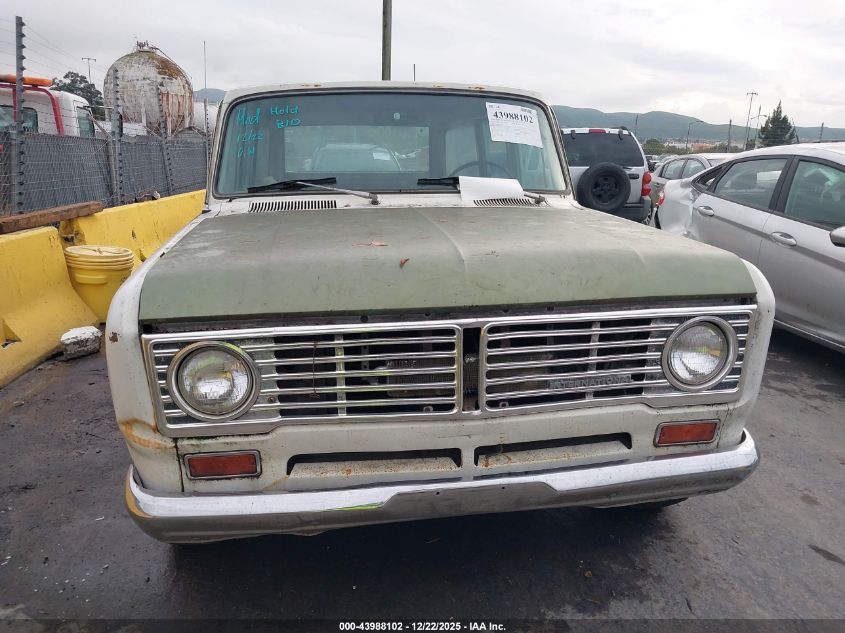 1972 International 1010 Travelall VIN: B17007H312200 Lot: 43988102