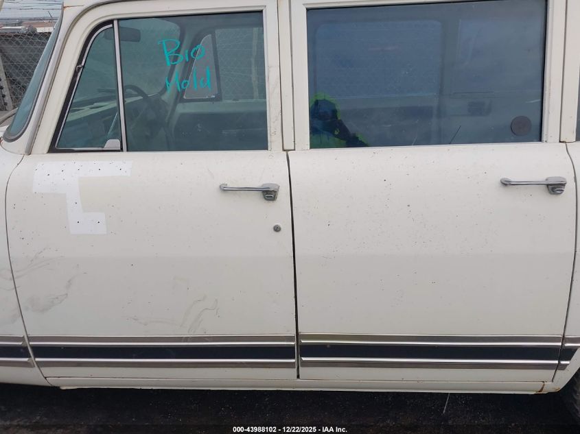 1972 International 1010 Travelall VIN: B17007H312200 Lot: 43988102