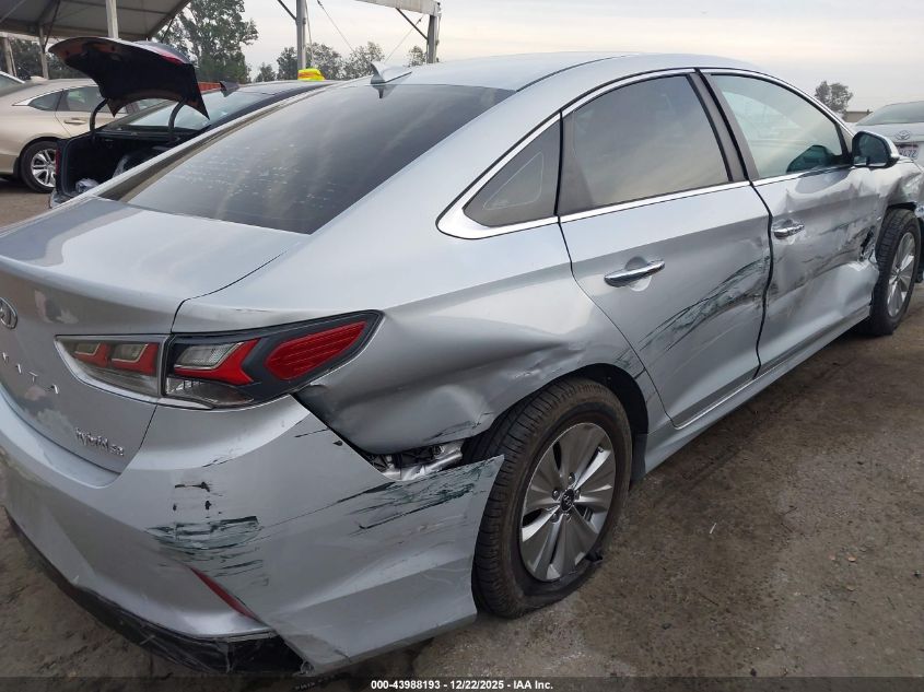 2019 Hyundai Sonata Hybrid Se VIN: KMHE24L3XKA088660 Lot: 43988193