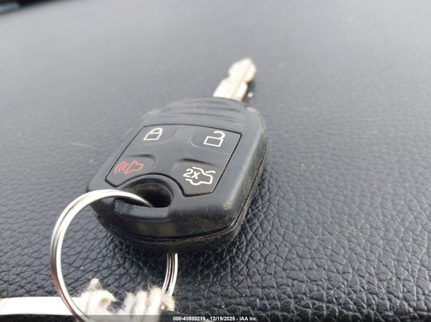 2014 Ford Mustang V6 VIN: 1ZVBP8AM3E5210099 Lot: 43988219