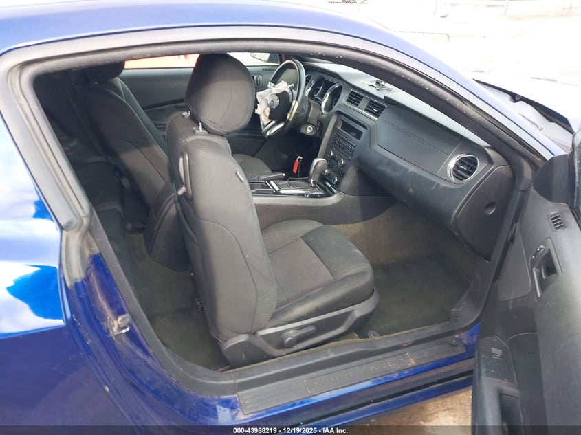 2014 Ford Mustang V6