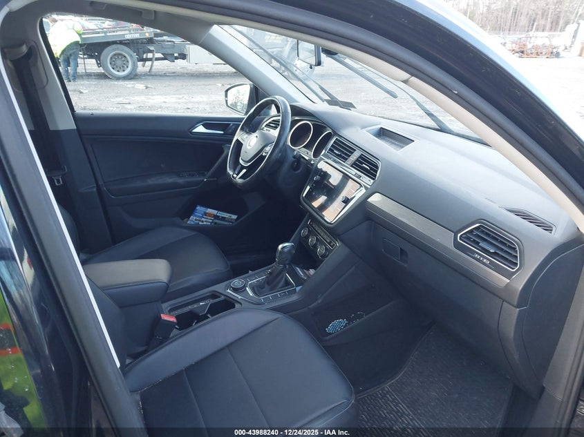 2018 Volkswagen Tiguan 2.0T Se/2.0T Sel