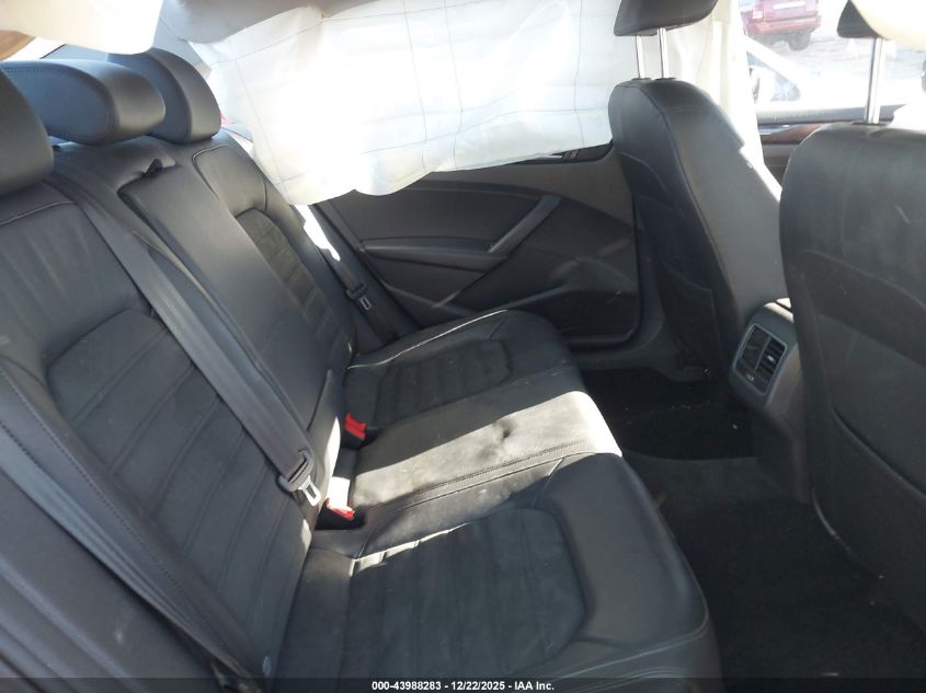 2015 Volkswagen Passat 2.0L Tdi Sel Premium VIN: 1VWCV7A35FC083428 Lot: 43988283